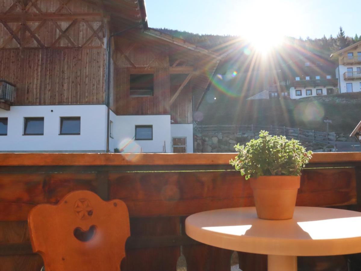Portnerhof Auf Oberkirn Apartamento Schenna Exterior foto